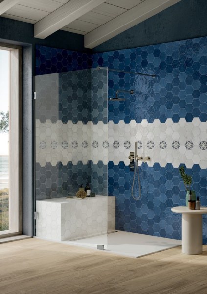 product2/lafabbrica/small/lfsmallnavywhitetrendbathroom2